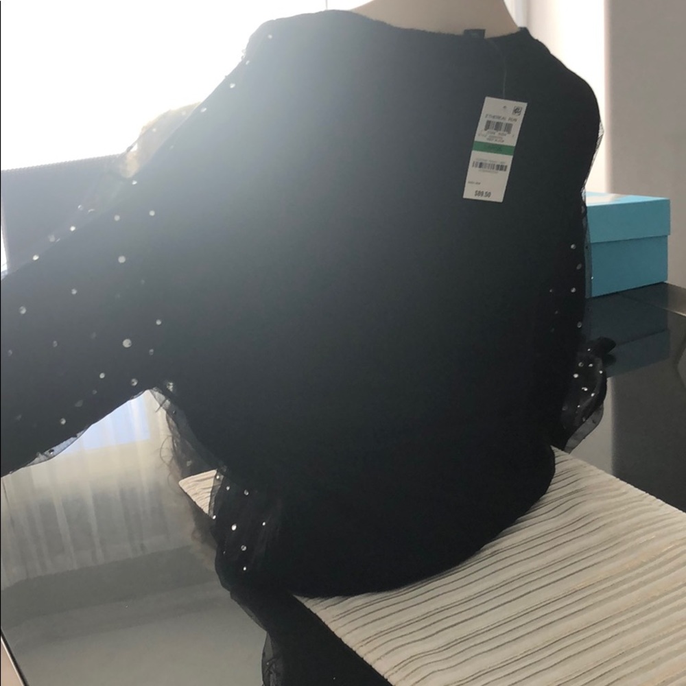 Sweater - Picture 4 of 4